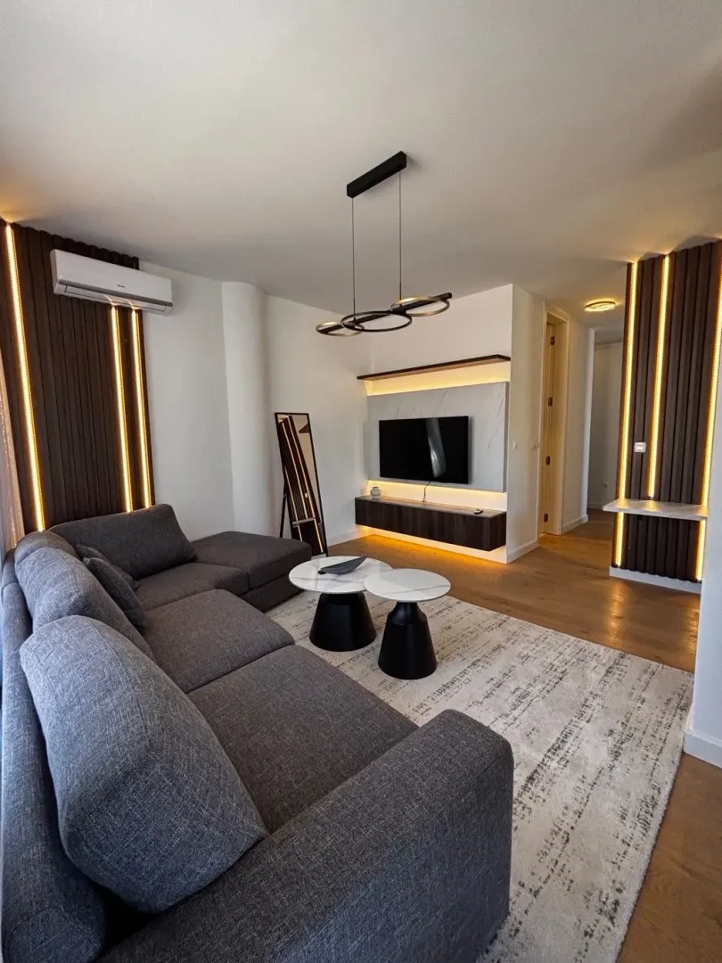 Izdavanje, Jednosoban stan, 68m², Donja Lastva, Tivat