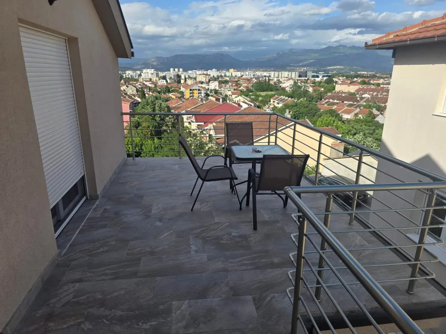 Izdavanje, Jednosoban stan, 100m², Zabjelo, Podgorica